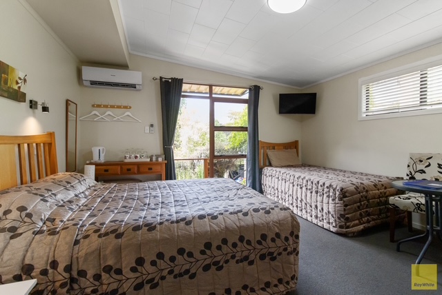 Waitomo Caves Guest Lodge